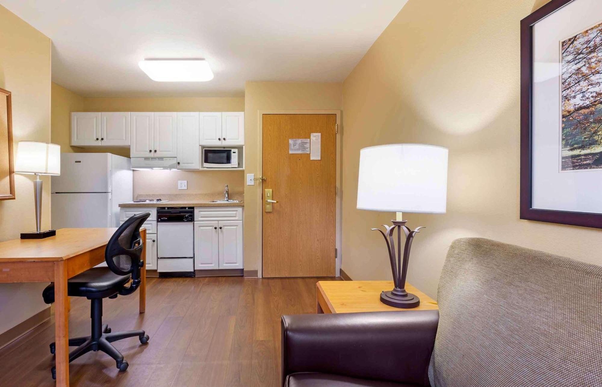 Extended Stay America Suites - Boston - Waltham - 32 4Th Ave Eksteriør bilde